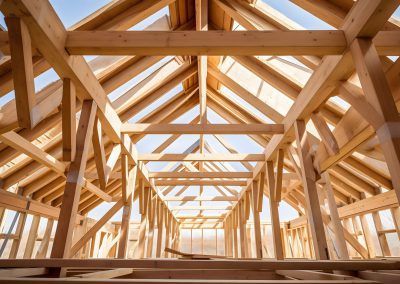 Rénovation de charpente Rochefort - Charpente bois en construction par un couvreur à Rochefort – JD Bâti